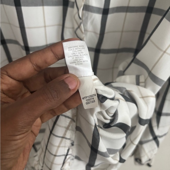 J.Jill Women’s Button up 2X Plaid Blouse Minimalist Workwear Mature Classic - Picture 4 of 6